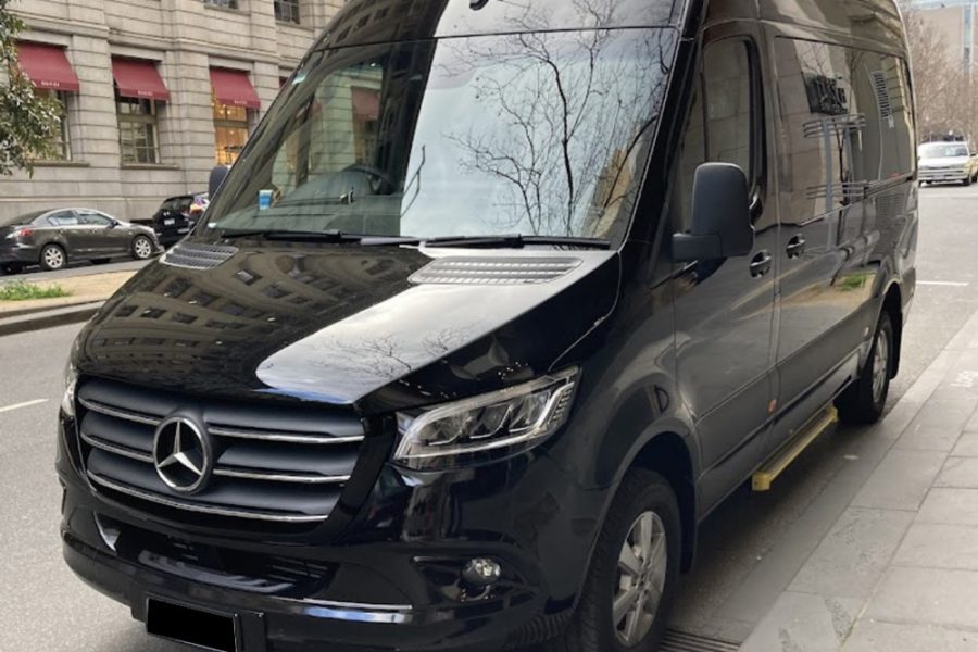 墨尔本12座商务奔驰Mercedes-Benz中文司导包车游玩